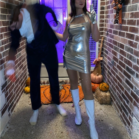 Austin Powers Vanessa Costume